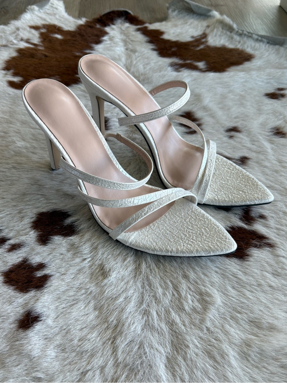 Strappy Pointed-Toe High Heel Mules in Ivory